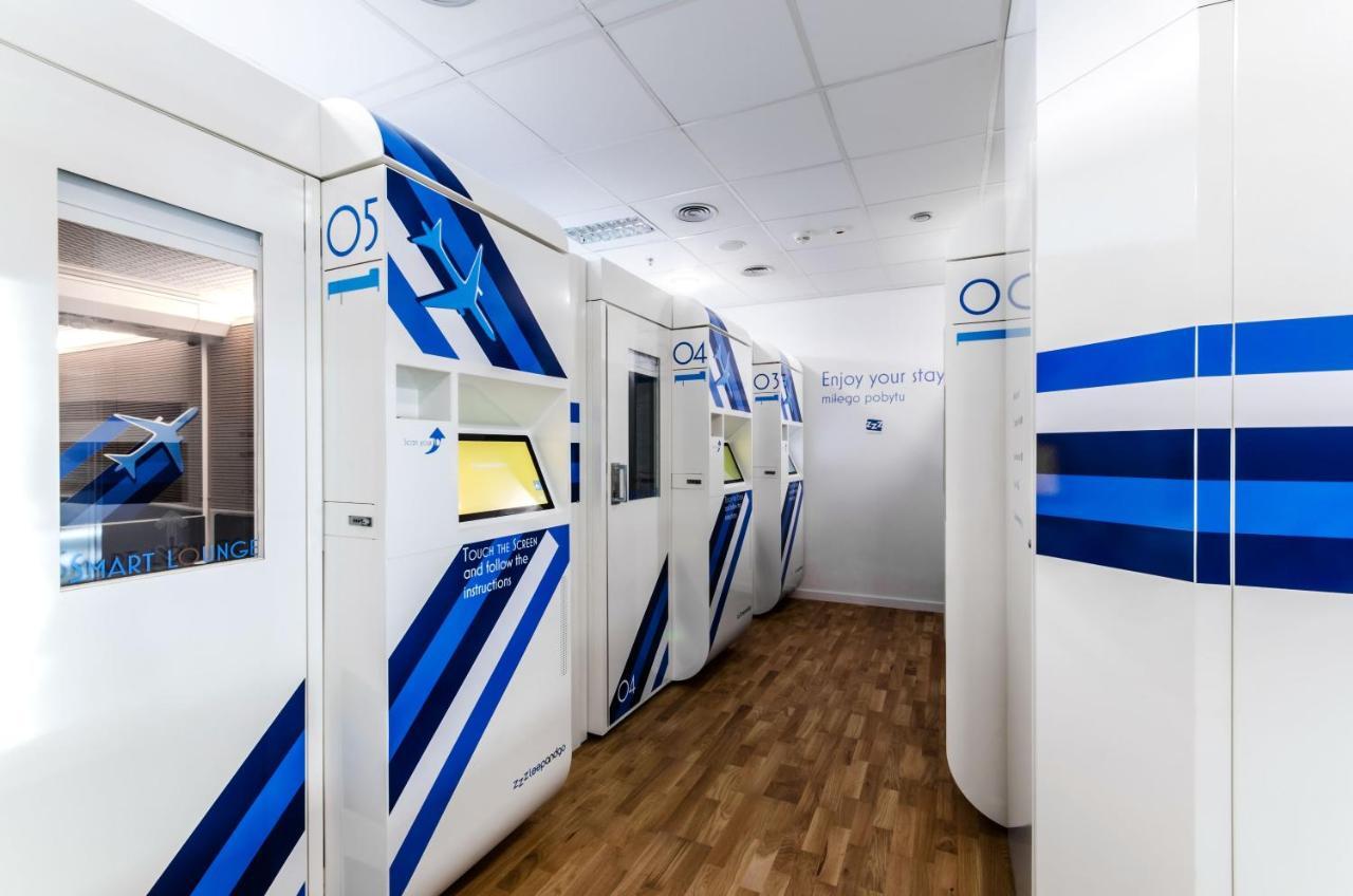 Resting Pods - Zzzleepandgo Modlin Airport Wmi 호텔 Nowy Dwór Mazowiecki 외부 사진